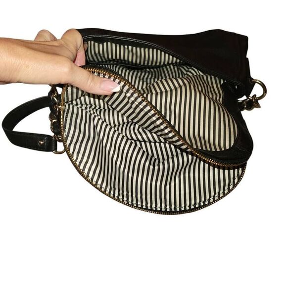 Kate Spade Black Leather Zipper Flap Chain Accent Medium Shoulder Bag - Picture 9 of 14